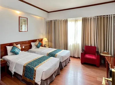 Premium Deluxe Twin Room — Oscar Saigon Hotel